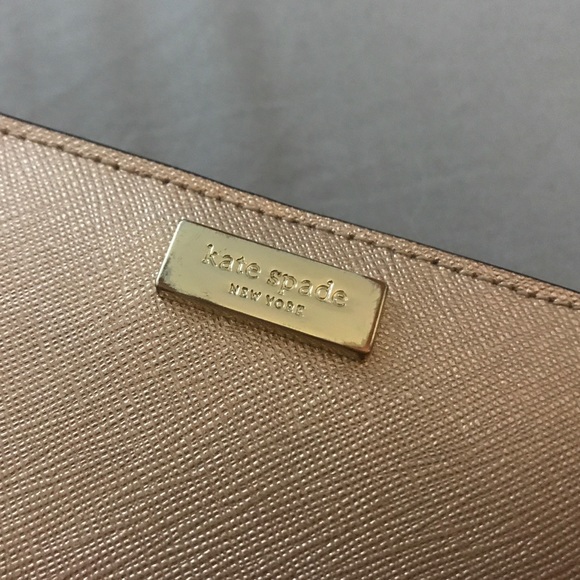 Kate Spade Bifold Wallet - Picture 5 of 8